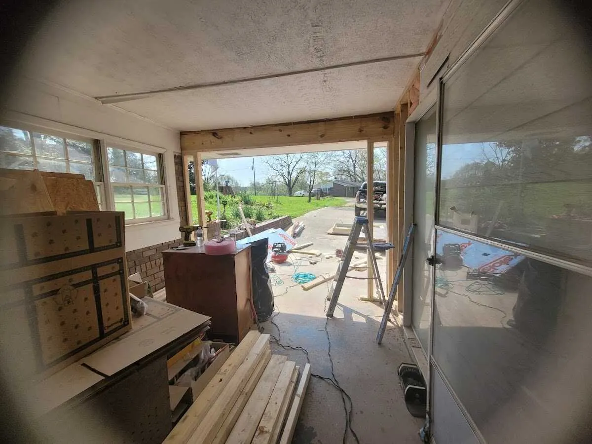 Air movers and dehumidifier for Drying & Dehumidification in View Park-Windsor Hills